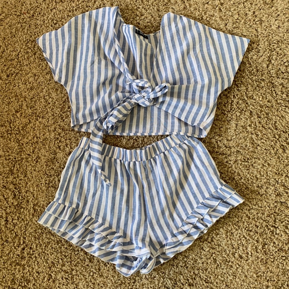 Two piece set